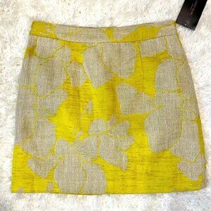 NWT-Zara Basic. Mini skirt. Linen and velvet size small.
